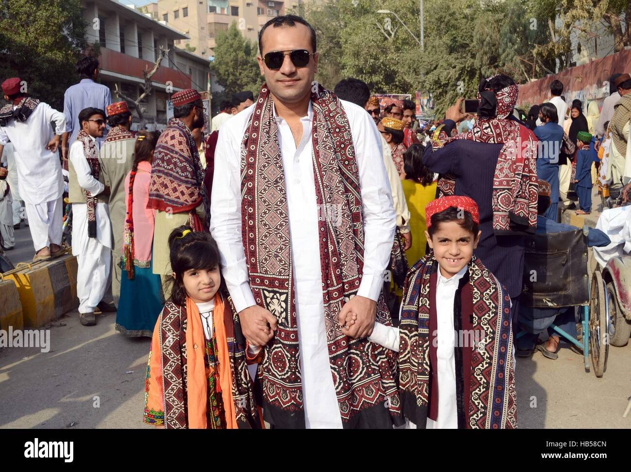 Sindhi ajrak hi-res stock photography and images - Alamy
